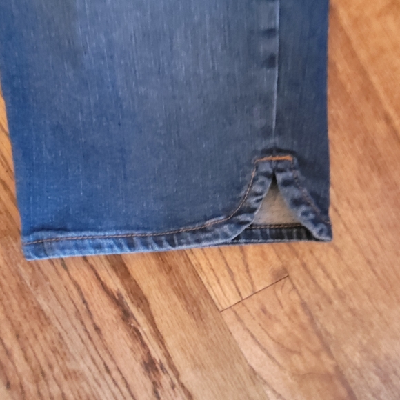 Skimmer Capris Slimming Effect Gloria Vanderbilt Mwdium Wash - Picture 5 of 7